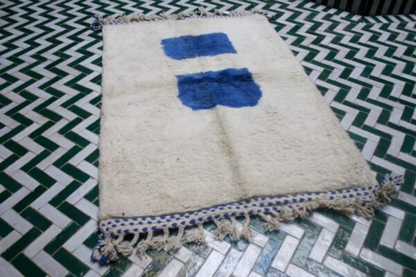 Blue & White Beni Ourain Rug – Moroccan Shag for Bedroom